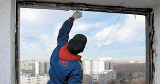 Демонтаж остекления балкона в Борзе - цена от 560 руб. - Сварной-Бря